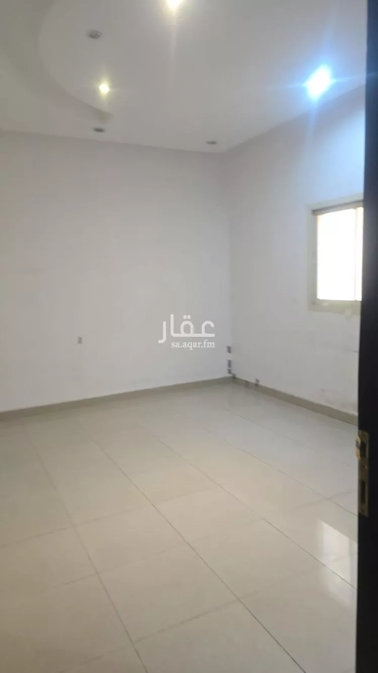 فيلا للإيجار في شارع رافع بن رافع, حي طيبة, مدينة الدمام, المنطقة الشرقية صورة 2