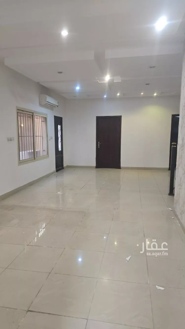 فيلا للإيجار في شارع رافع بن رافع, حي طيبة, مدينة الدمام, المنطقة الشرقية صورة 4