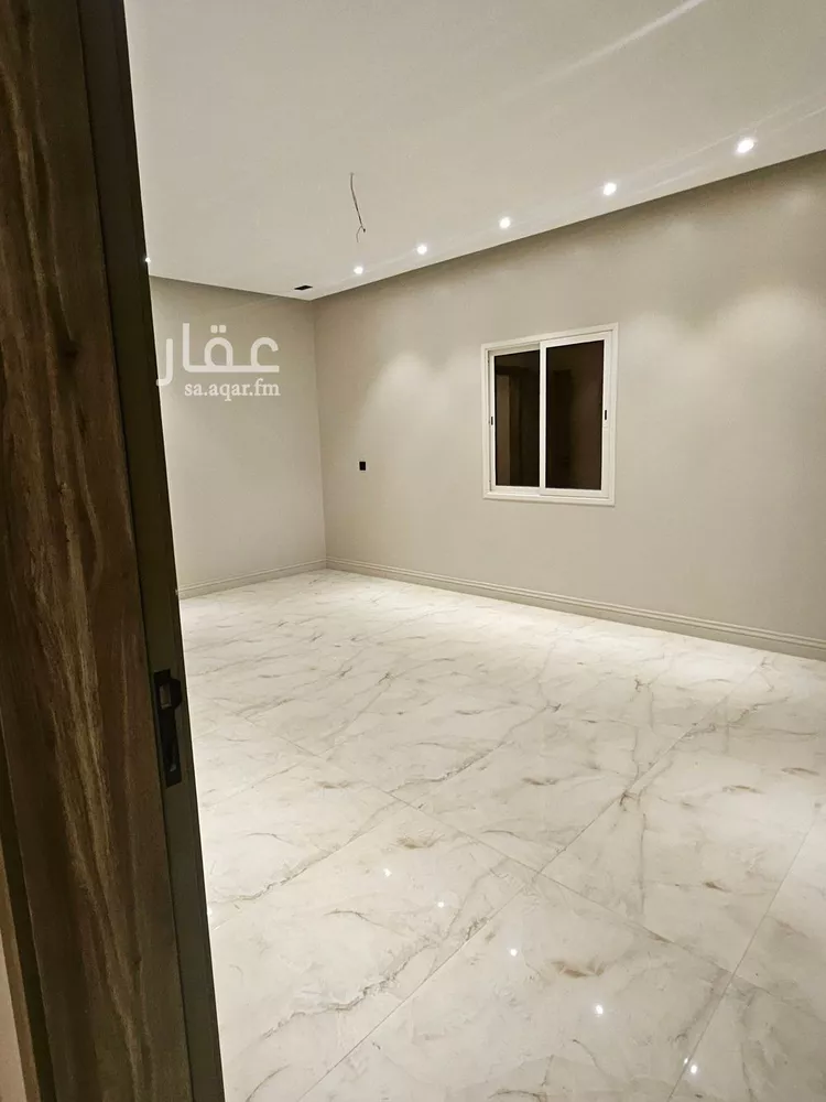 فيلا للبيع في شارع عبد الله بن عباس, حي الأمانة, مدينة الدمام, المنطقة الشرقية 8
