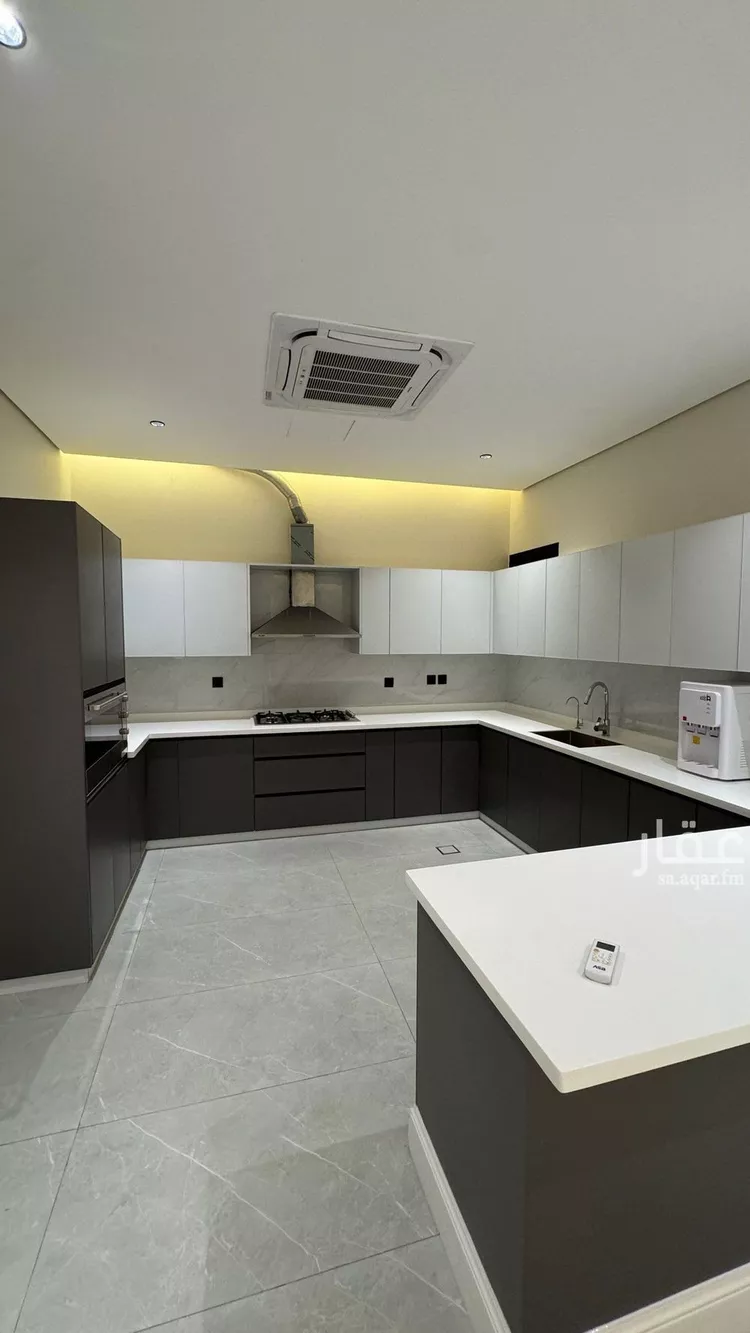 شقة للبيع في شارع صدر الدين الشافعي, حي القيروان, مدينة الرياض, منطقة الرياض