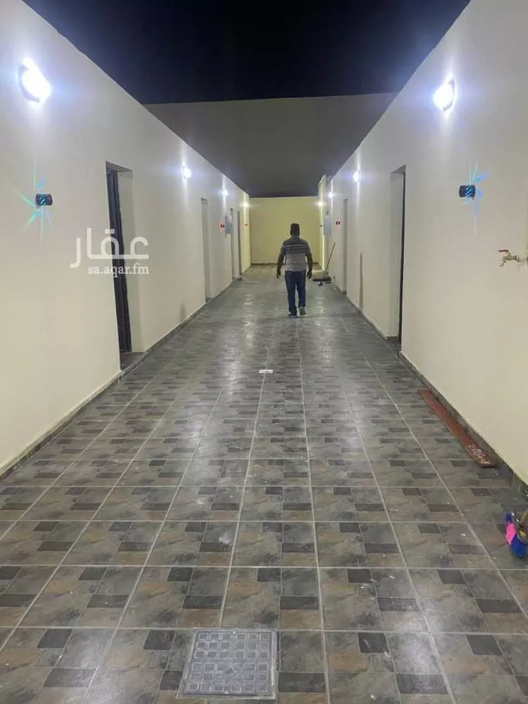 عمارة للبيع في شارع عقبة بن عامر, حي الريان, مدينة تبوك, منطقة تبوك صورة 2