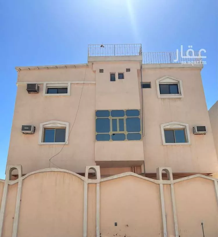 بيت للبيع في شارع عبيدالله الكرخي ، حي التلعة ، المدينة المنورة ، منطقة المدينة المنورة صورة 2