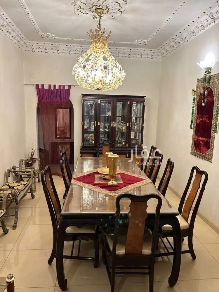 بيت للبيع في شارع عبيدالله الكرخي ، حي التلعة ، المدينة المنورة ، منطقة المدينة المنورة صورة 3