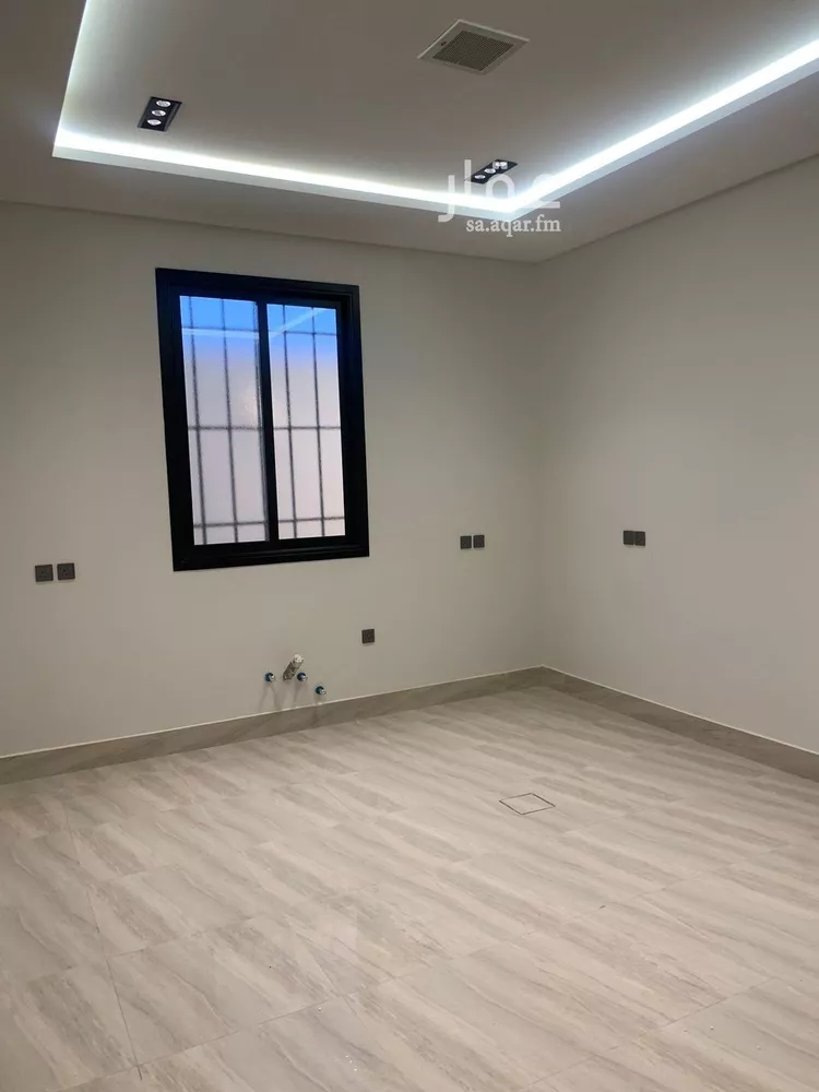 فيلا للبيع في شارع أحمد بن محمد الأسدي, حي الرمال, مدينة الرياض, منطقة الرياض صورة 4