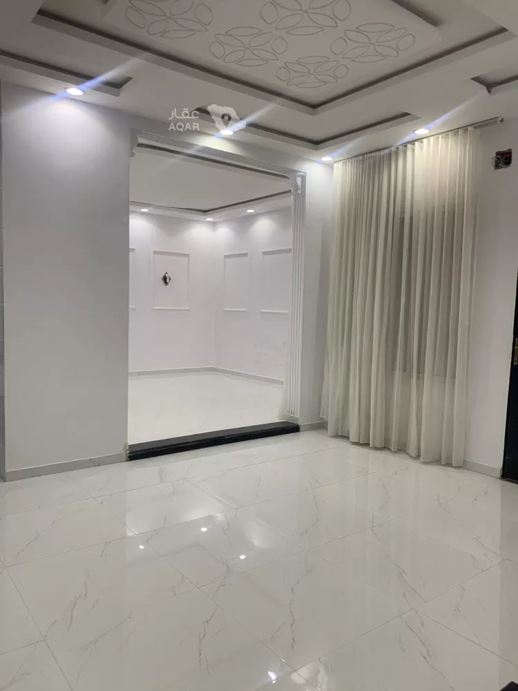 فيلا للإيجار في شارع إبراهيم آل مبارك, حي الرمال, مدينة الرياض, منطقة الرياض صورة 2