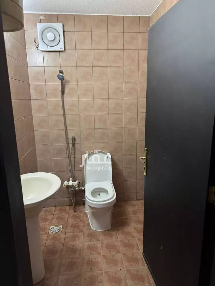 شقة للإيجار في شارع الجيرة ، حي الحمراء ، الرياض ، منطقة الرياض صورة 4