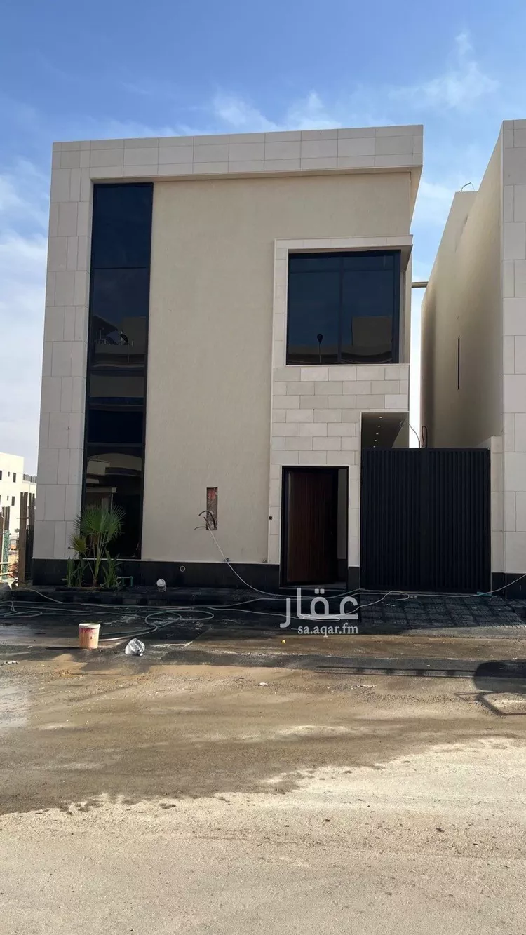 فيلا للبيع في شارع محمد بن أبي بكر القيم, حي المهدية, مدينة الرياض, منطقة الرياض