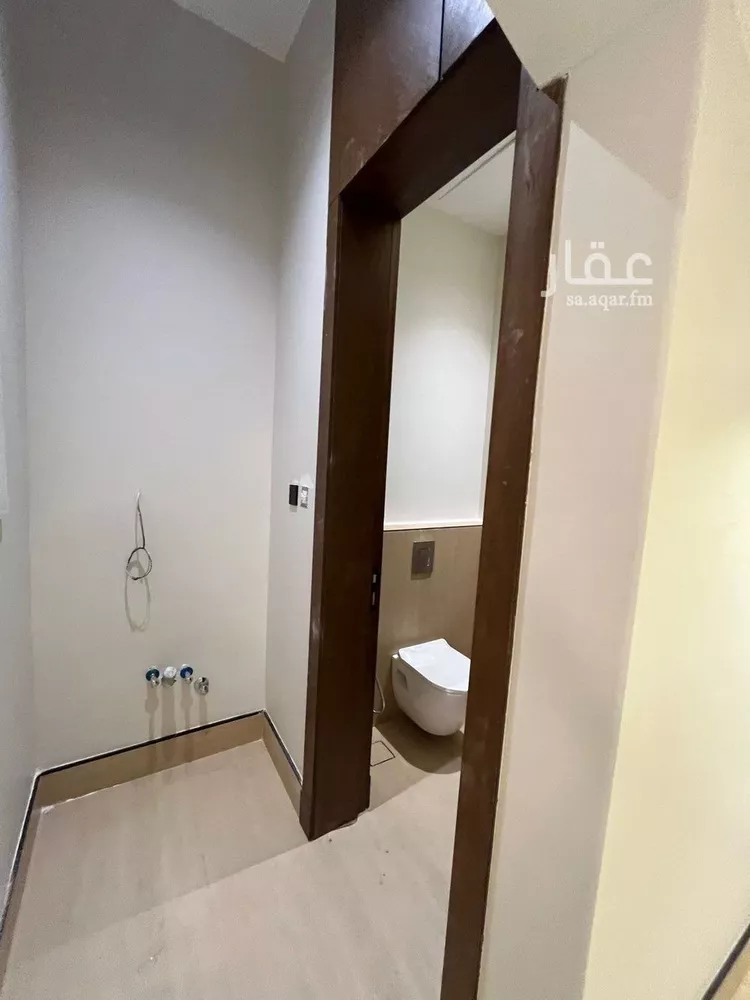 فيلا للبيع في شارع محمد بن أبي بكر القيم, حي المهدية, مدينة الرياض, منطقة الرياض صورة 2