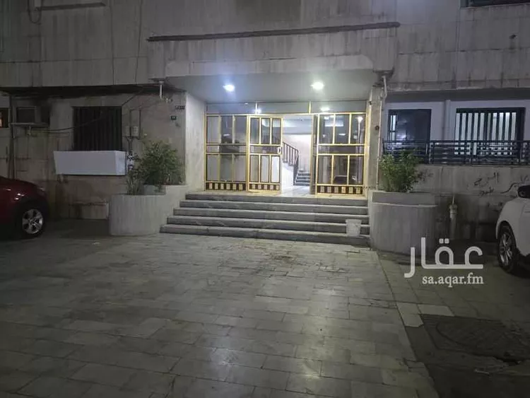 عمارة للبيع في شارع احمد لاري ، حي العزيزية ، جدة ، جدة صورة 2