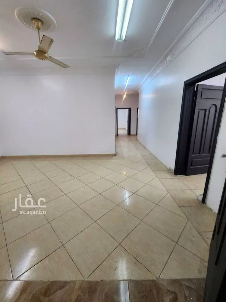 شقة للإيجار في شارع أبو الفتح الأصبحانى, حي الصفاء, مدينة جدة, منطقة مكة المكرمة صورة 3