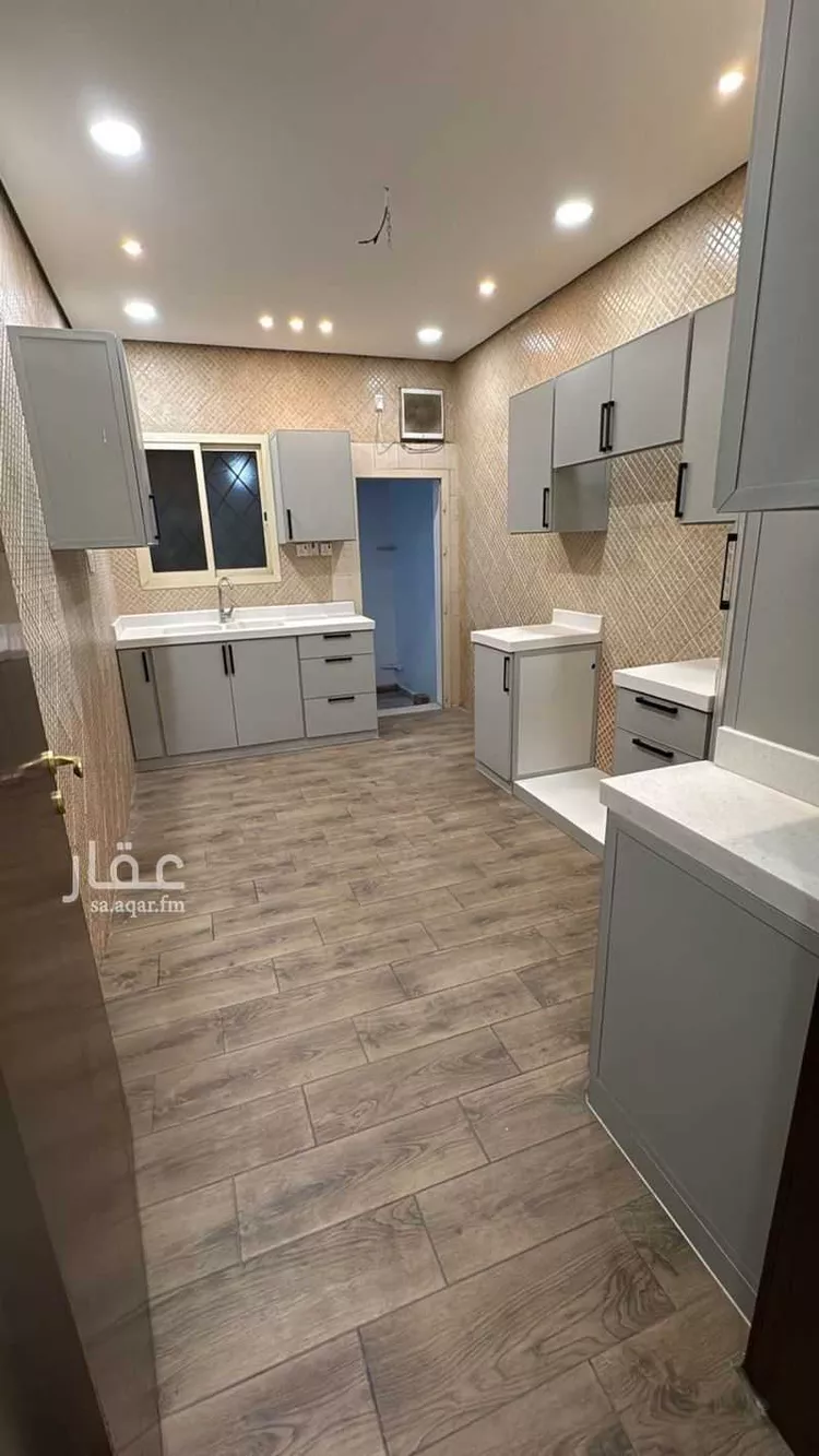 شقة للإيجار في شارع شارع جعفر البغدادي, حي الأندلس, مدينة بقيق, المنطقة الشرقية صورة 2