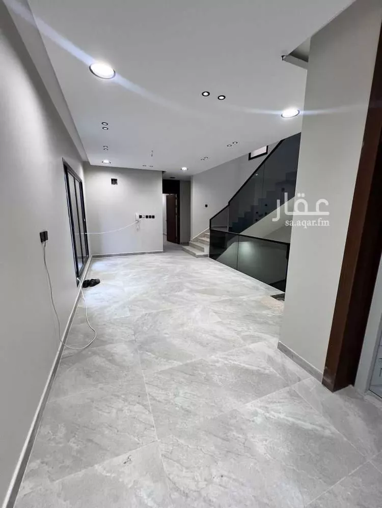 فيلا للبيع في شارع سعد بن مالك, حي المنار, مدينة الدمام, المنطقة الشرقية صورة 5