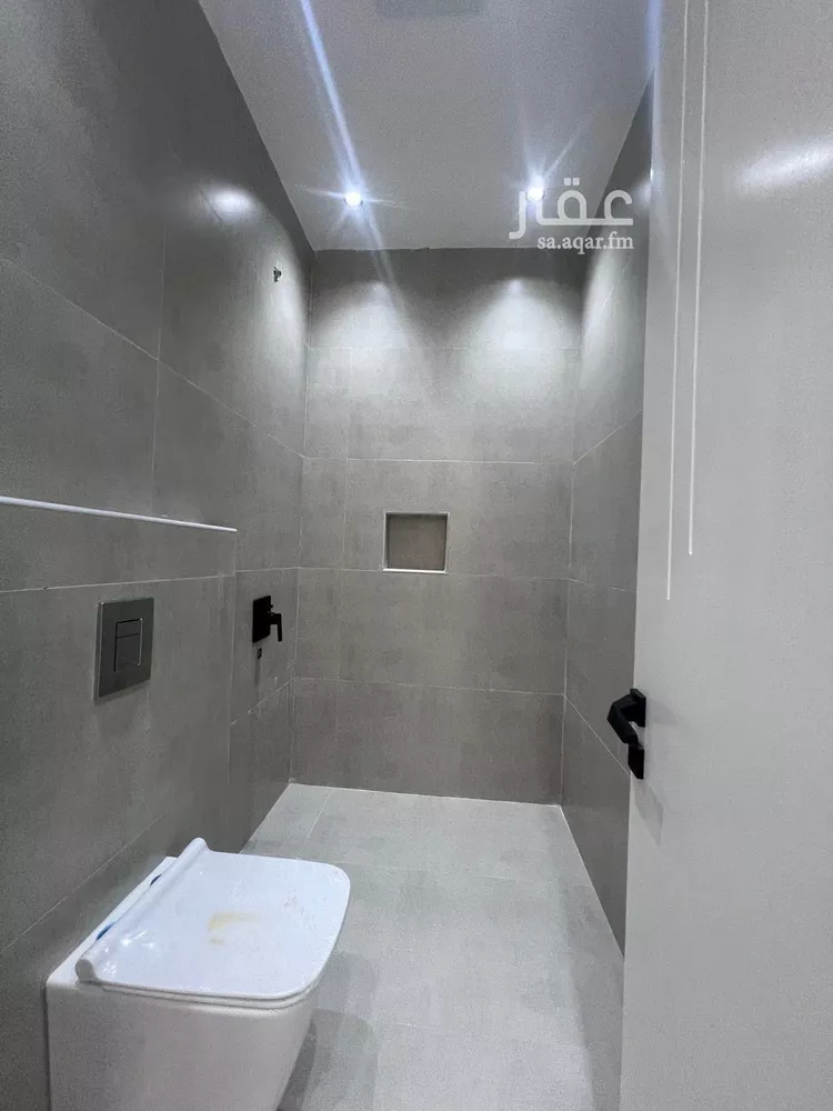 دور للبيع في شارع العوفي , حي الوسام, مدينة الرياض, منطقة الرياض صورة 4