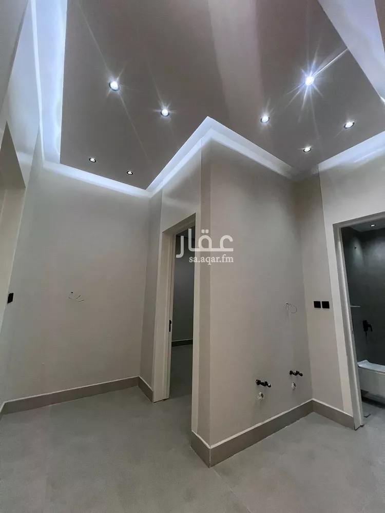 دور للبيع في شارع العوفي , حي الوسام, مدينة الرياض, منطقة الرياض صورة 5