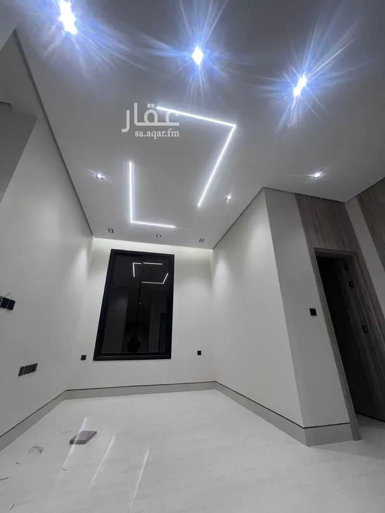 فيلا للبيع في شارع عمر العبداللطيف , حي الرمال, مدينة الرياض, منطقة الرياض