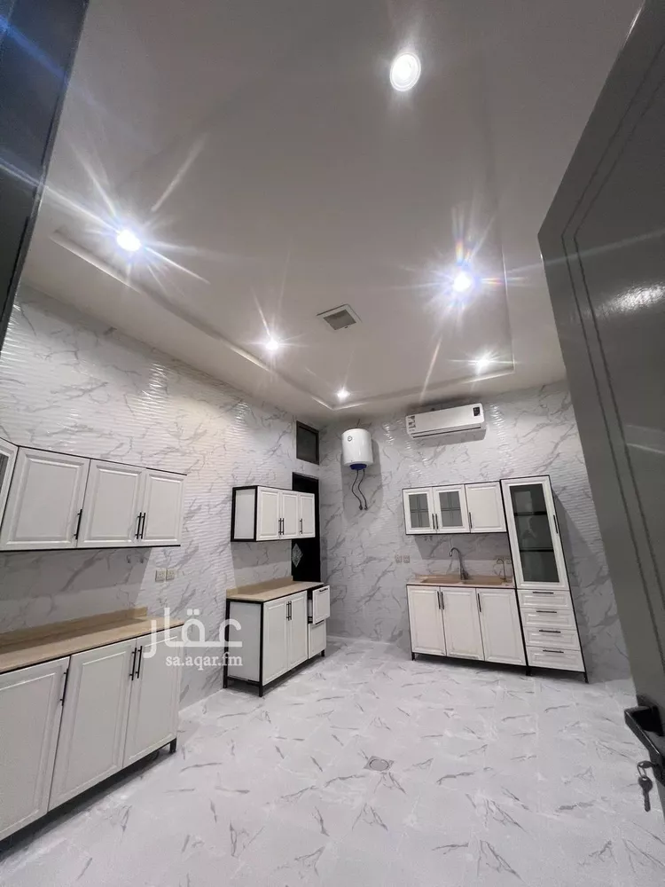 فيلا للإيجار في شارع ابي رفاعه العدوي, حي الرمال, مدينة الرياض, منطقة الرياض