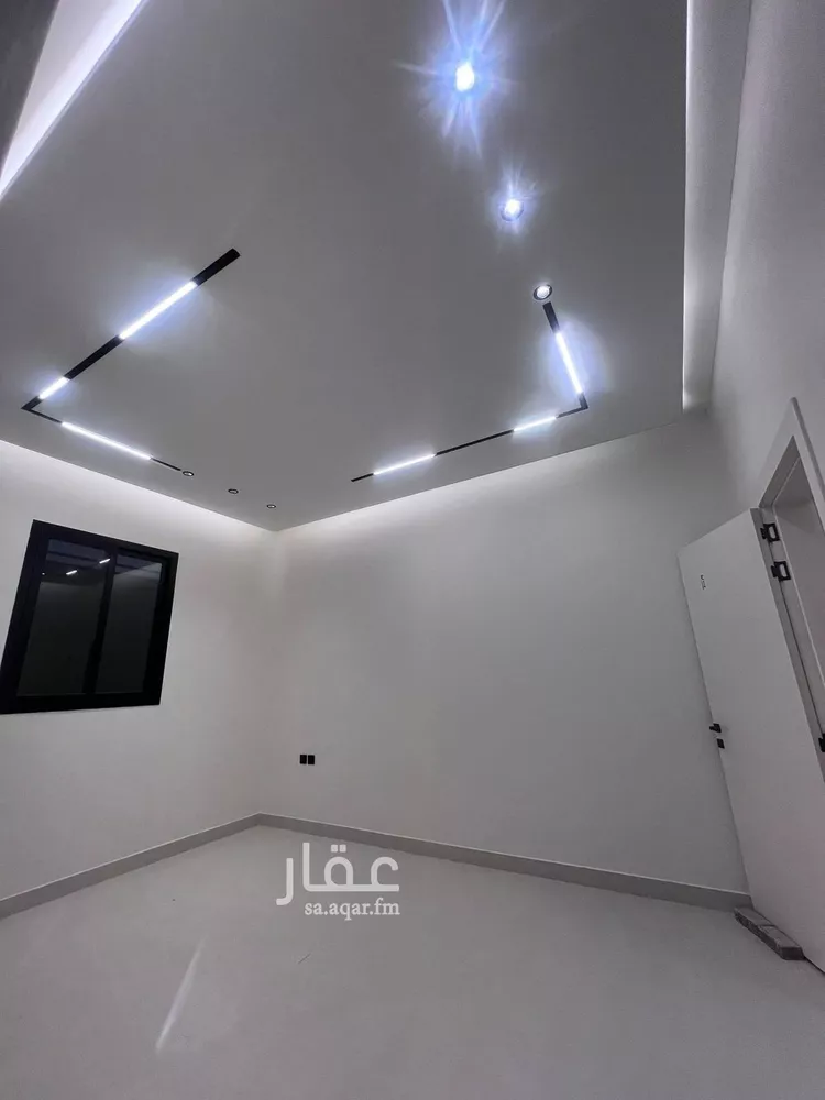 فيلا للبيع في شارع الصيرفي, حي الوسام, مدينة الرياض, منطقة الرياض صورة 3