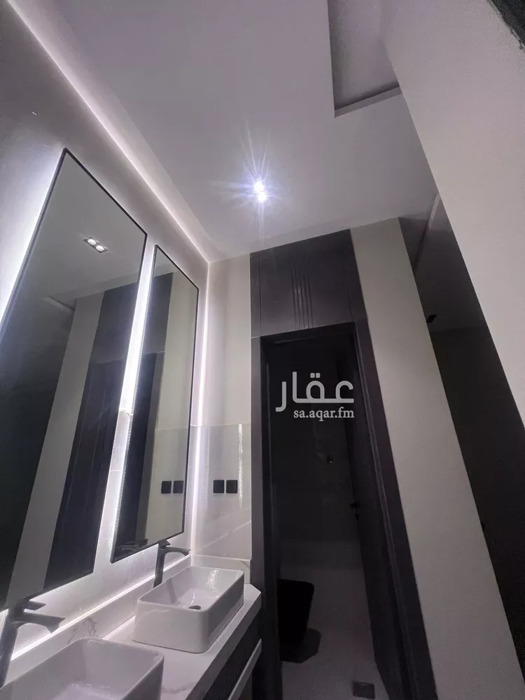 فيلا للإيجار في شارع يحيى بن جزلة, حي الرمال, مدينة الرياض, منطقة الرياض