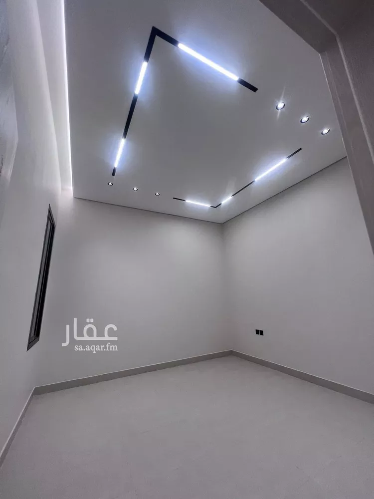 فيلا للبيع في شارع الصيرفي, حي الوسام, مدينة الرياض, منطقة الرياض صورة 2