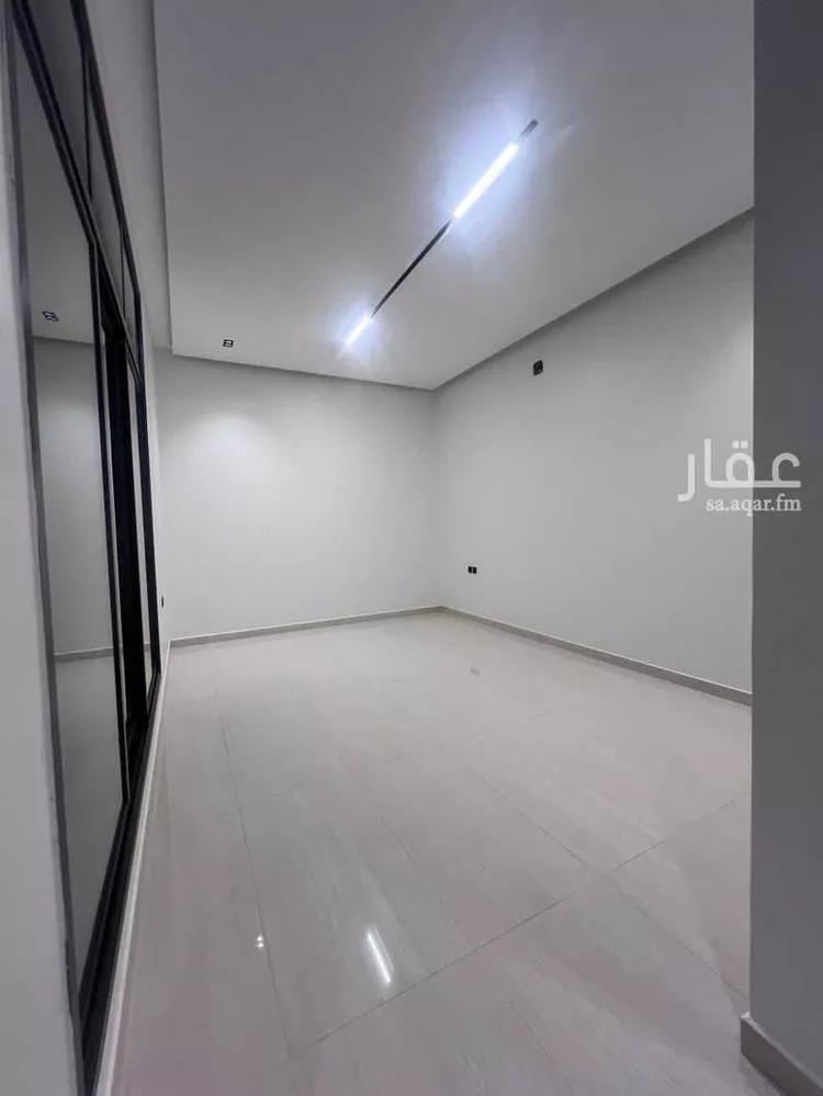 فيلا للبيع في شارع عمر العبداللطيف , حي الرمال, مدينة الرياض, منطقة الرياض