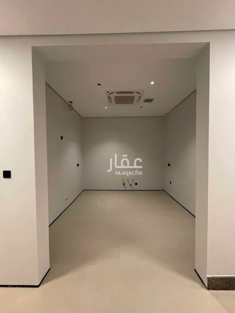فيلا للبيع في شارع رقم 320, حي الملقا, مدينة الرياض, منطقة الرياض 16