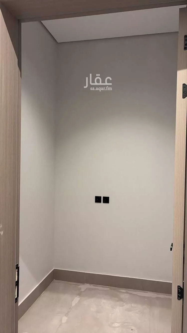 دور للبيع في شارع الحبيل, حي النفل, مدينة الرياض, منطقة الرياض 23