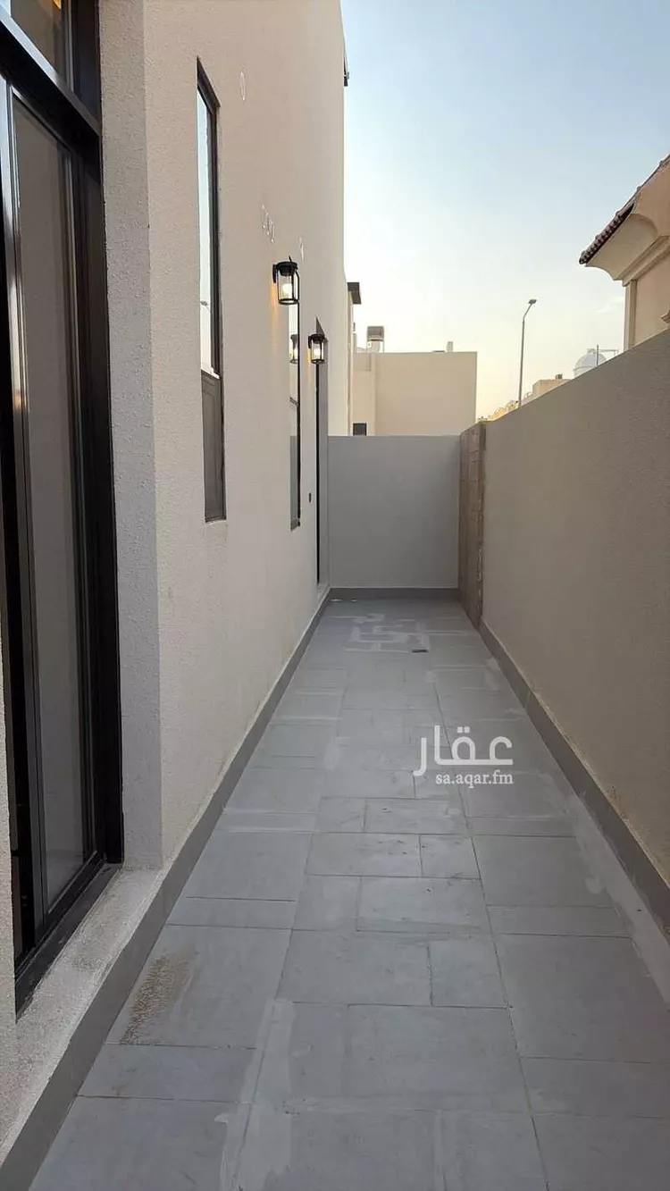 دور للبيع في شارع الحبيل, حي النفل, مدينة الرياض, منطقة الرياض 17