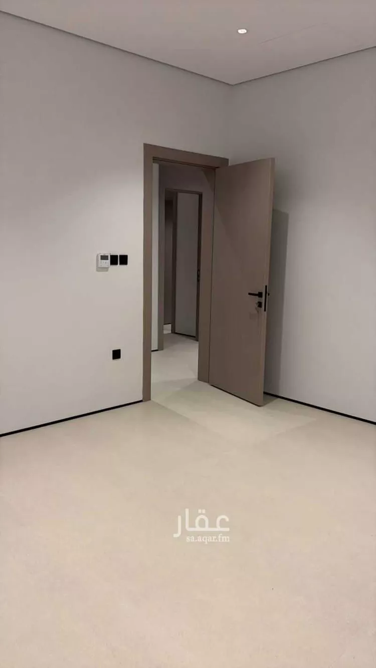 فيلا للبيع في شارع رقم 320, حي الملقا, مدينة الرياض, منطقة الرياض 9