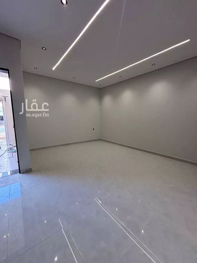 دور للبيع في شارع الرايه, حي الندوة, مدينة الرياض, منطقة الرياض صورة 3