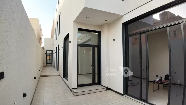 Floor for Sale in Riyadh Al Yarmouk