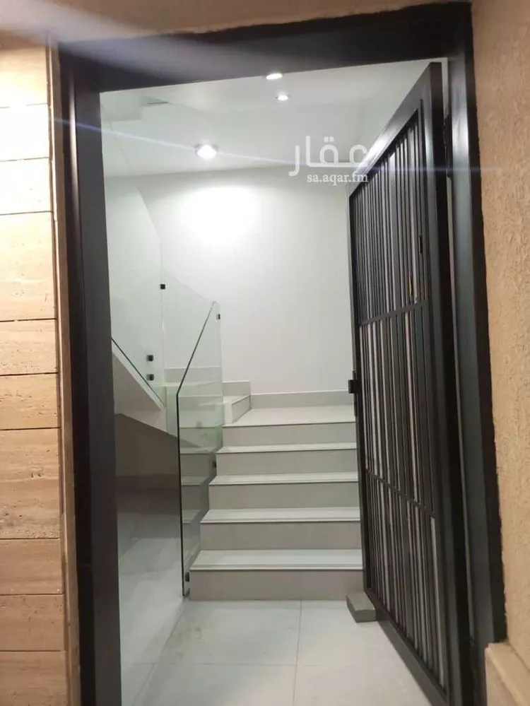 دور للبيع في شارع ضياء الخفاف, حي الشفاء, مدينة الرياض, منطقة الرياض 8