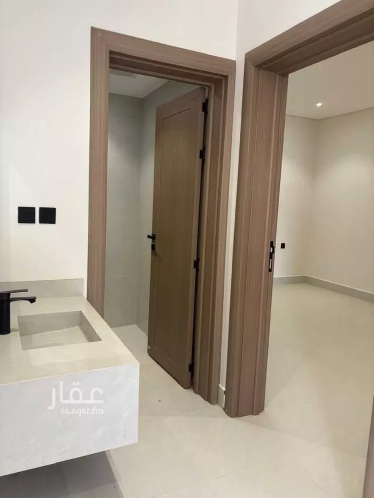 فيلا للبيع في شارع ضياء الخفاف, حي الشفاء, مدينة الرياض, منطقة الرياض صورة 5