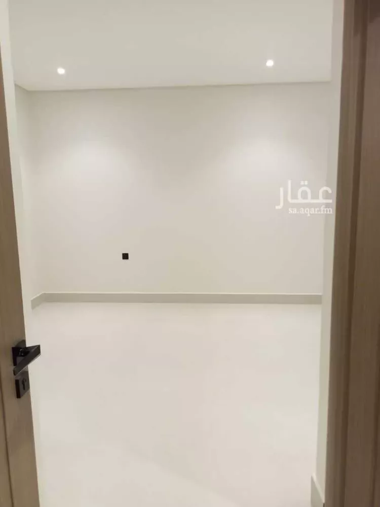 دور للبيع في شارع ضياء الخفاف, حي الشفاء, مدينة الرياض, منطقة الرياض 7