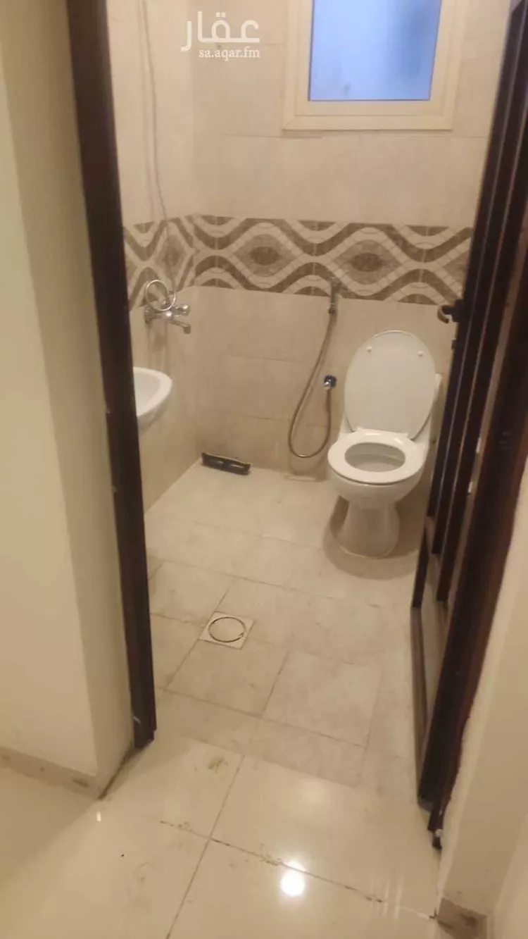 عمارة للإيجار في شارع الامير متعب ابن عبدالعزيز, حي الواحة, مدينة الدمام, المنطقة الشرقية صورة 2
