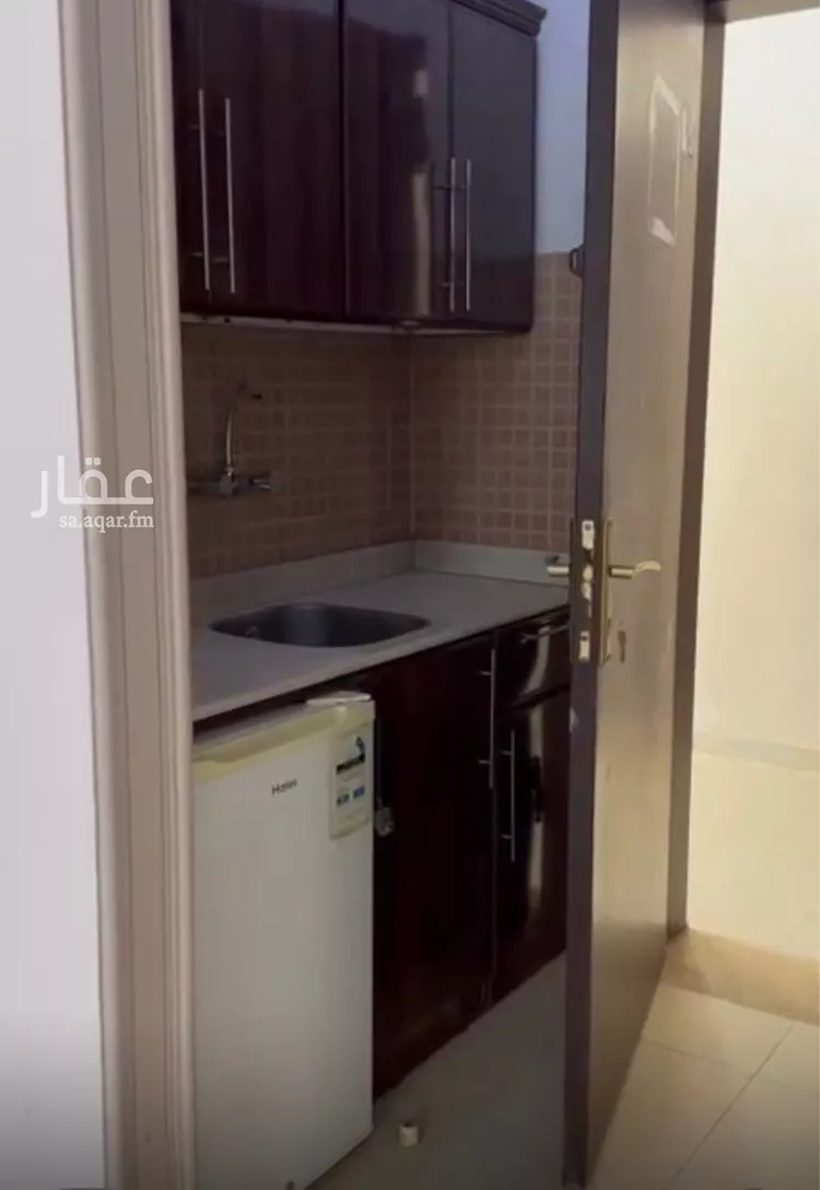 عمارة للإيجار في شارع الملك فيصل, حي الملك فهد, مدينة المجمعة, منطقة الرياض صورة 3