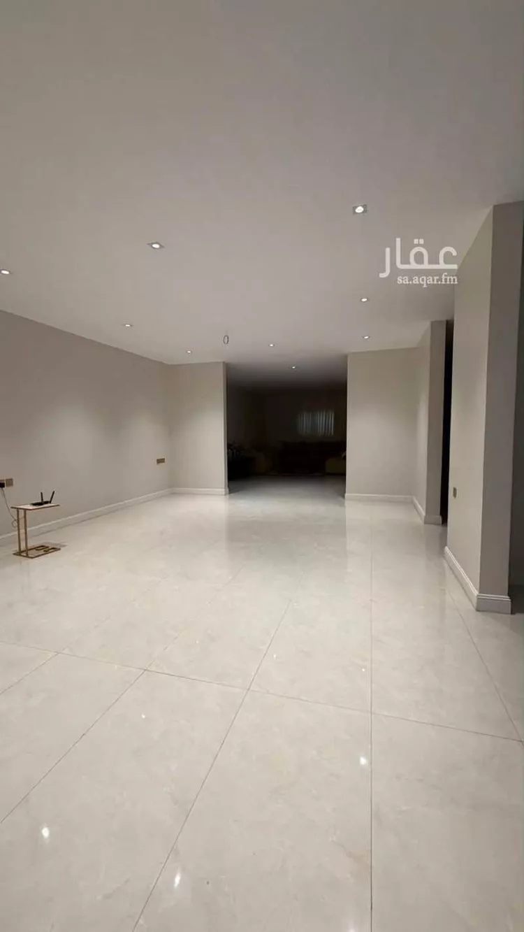 فيلا للبيع في شارع ساجر, حي العريجاء الغربي, مدينة الرياض, منطقة الرياض صورة 5