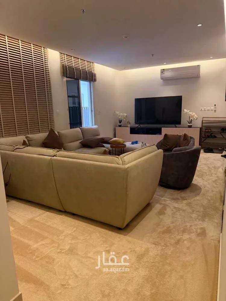 شقة للبيع في شارع الامير مقرن بن عبدالعزيز, حي مغرزات, مدينة الرياض, منطقة الرياض صورة 2