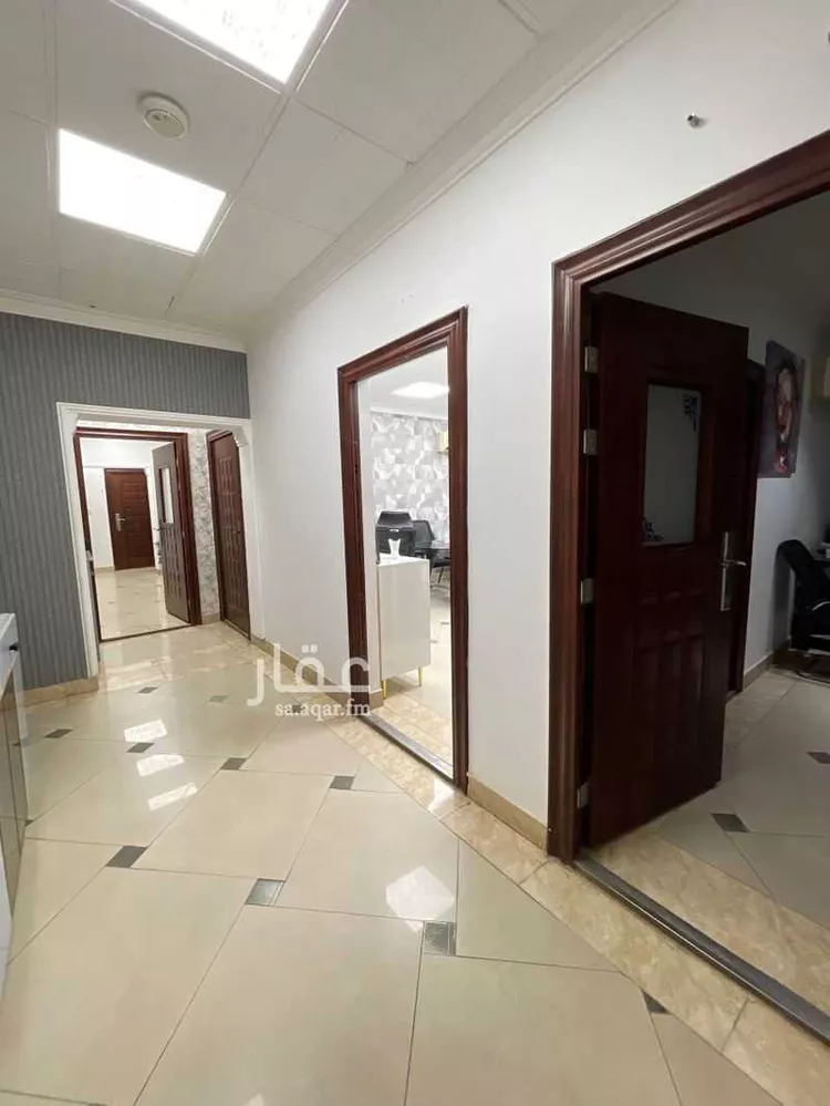 مكتب تجاري للإيجار في شارع العروبه, حي الورود, مدينة الرياض, منطقة الرياض صورة 4