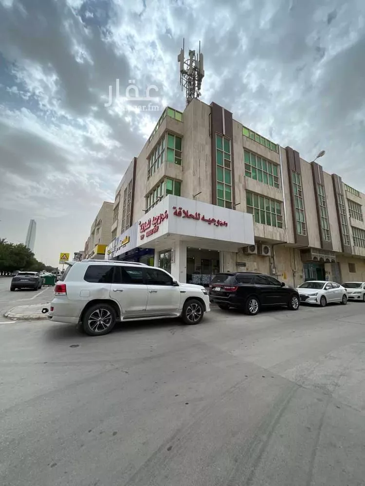 مكتب تجاري للإيجار في شارع العروبه, حي الورود, مدينة الرياض, منطقة الرياض