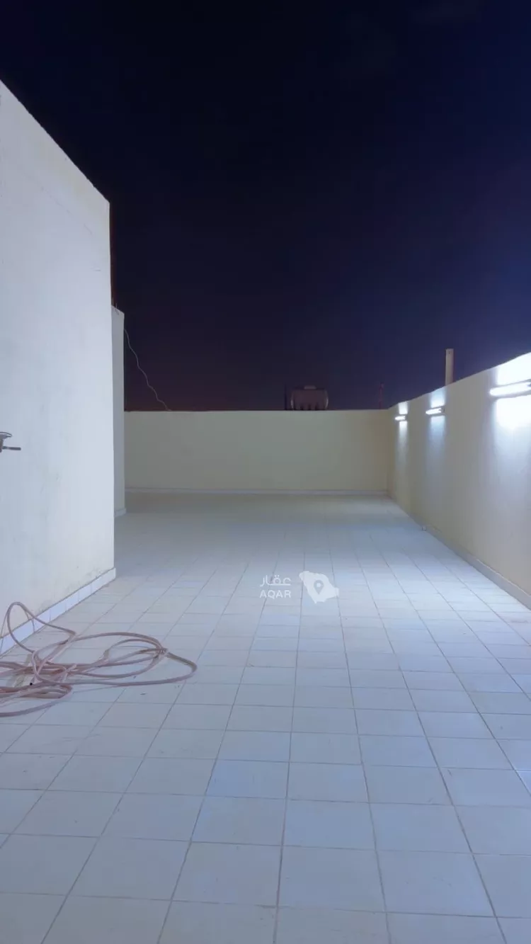 شقة للإيجار في شارع احمد بن سليمان الاسدي ، حي العزيزية ، المدينة المنورة ، منطقة المدينة المنورة 2