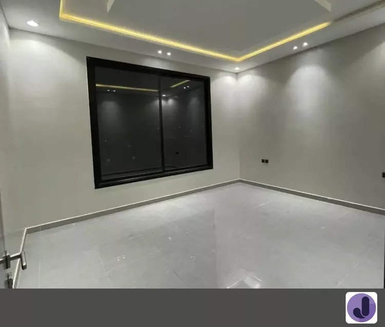 Floor for Sale in Riyadh Al Janadriyah 11