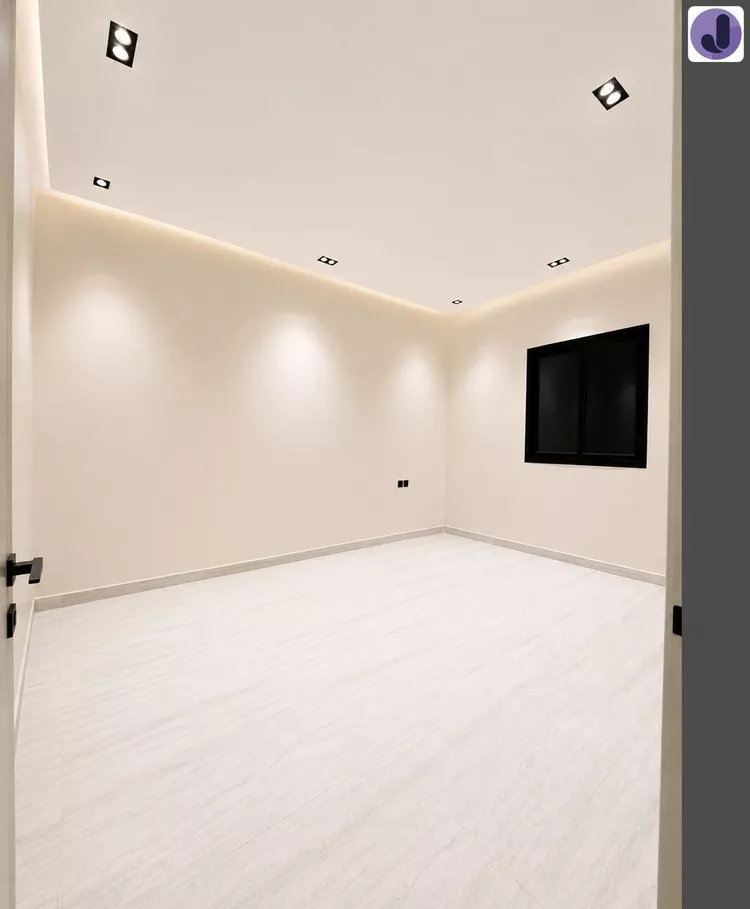 Floor for Sale in Riyadh Badr 7
