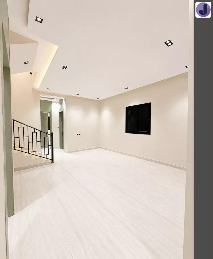 Floor for Sale in Riyadh Badr 11