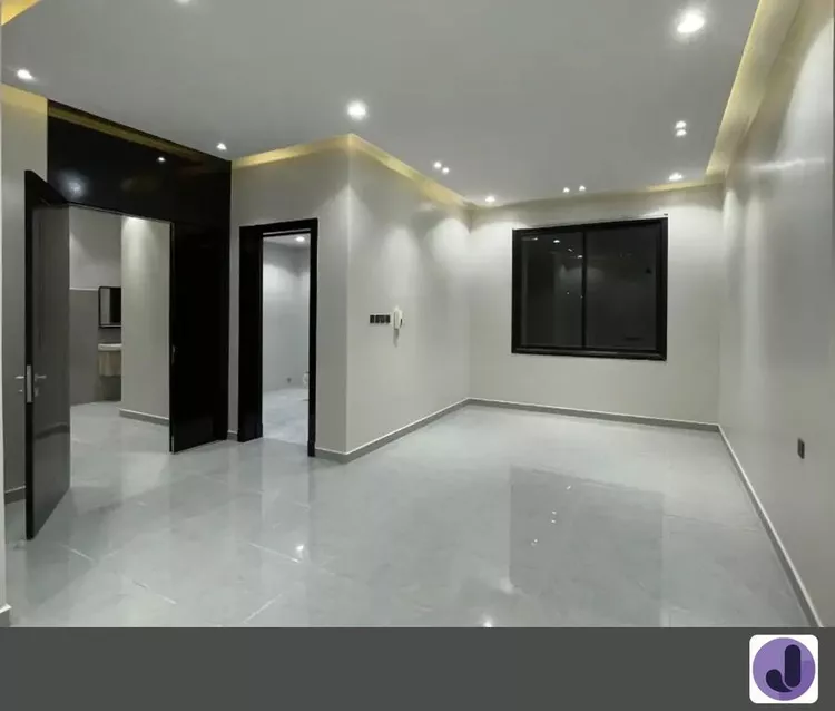 Floor for Sale in Riyadh Al Janadriyah 6