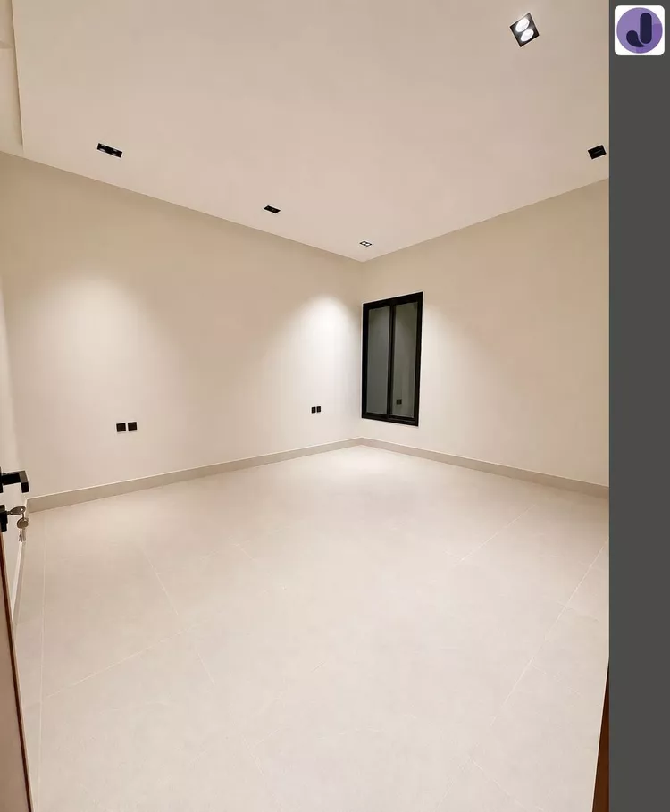 Floor for Sale in Riyadh Al Uraija Al Gharbiyah 23