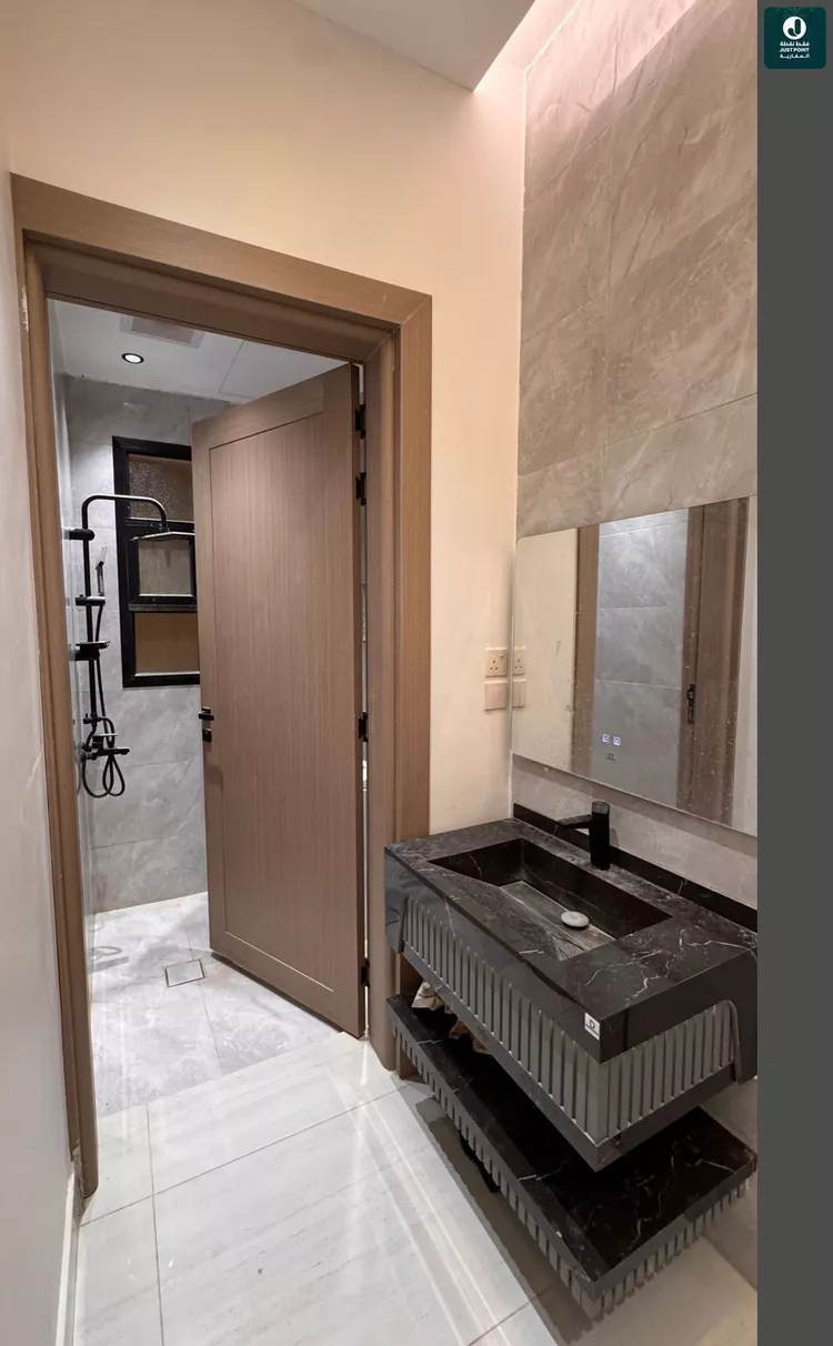 دور للبيع في شارع الضياء , حي الجنادرية, مدينة الرياض, منطقة الرياض صورة 3