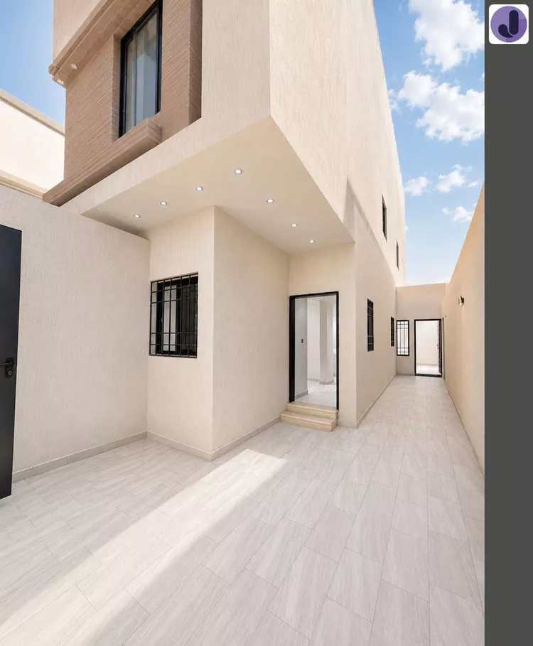 دور للبيع في شارع علي بن سلامة اللخمي, حي بدر, مدينة الرياض, منطقة الرياض صورة 2