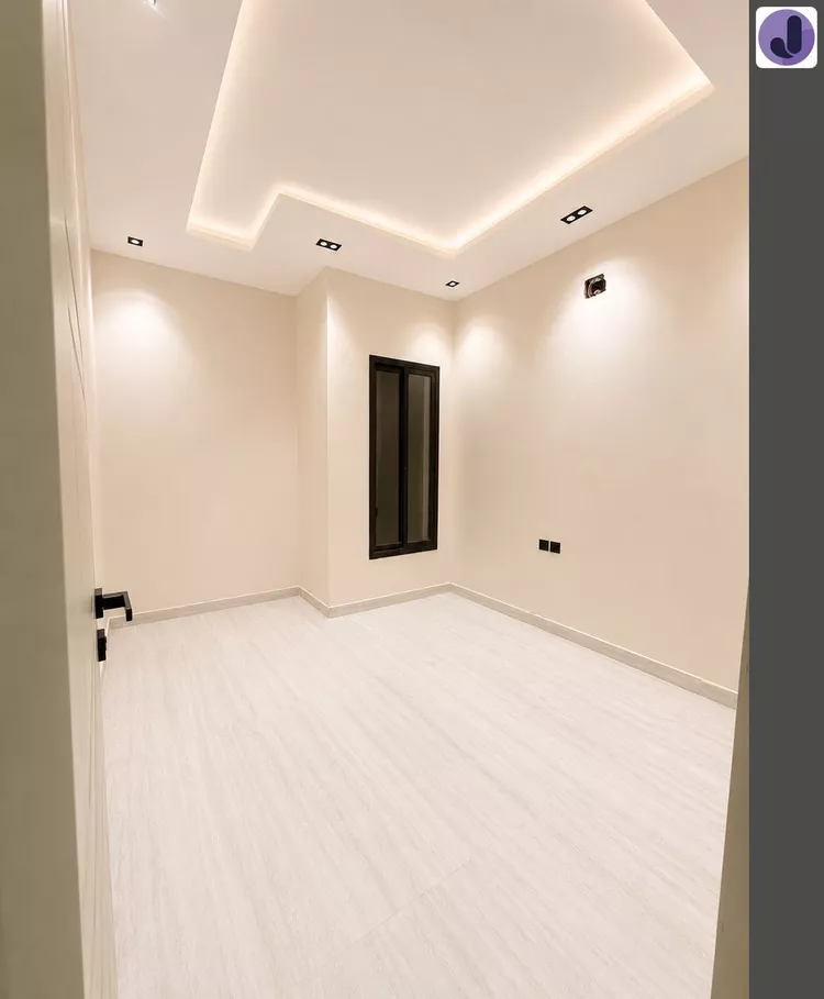Floor for Sale in Riyadh Badr 11