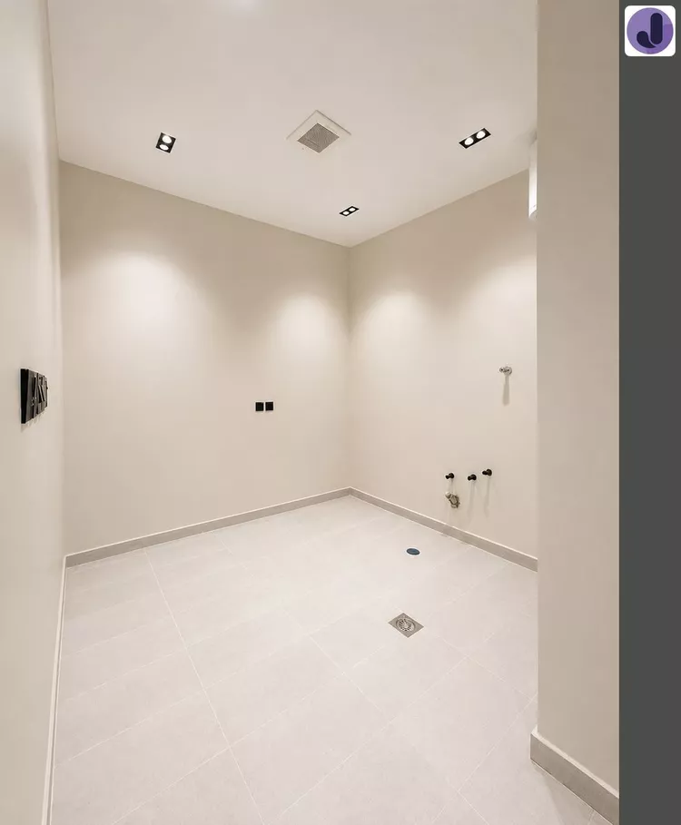 Floor for Sale in Riyadh Badr 10