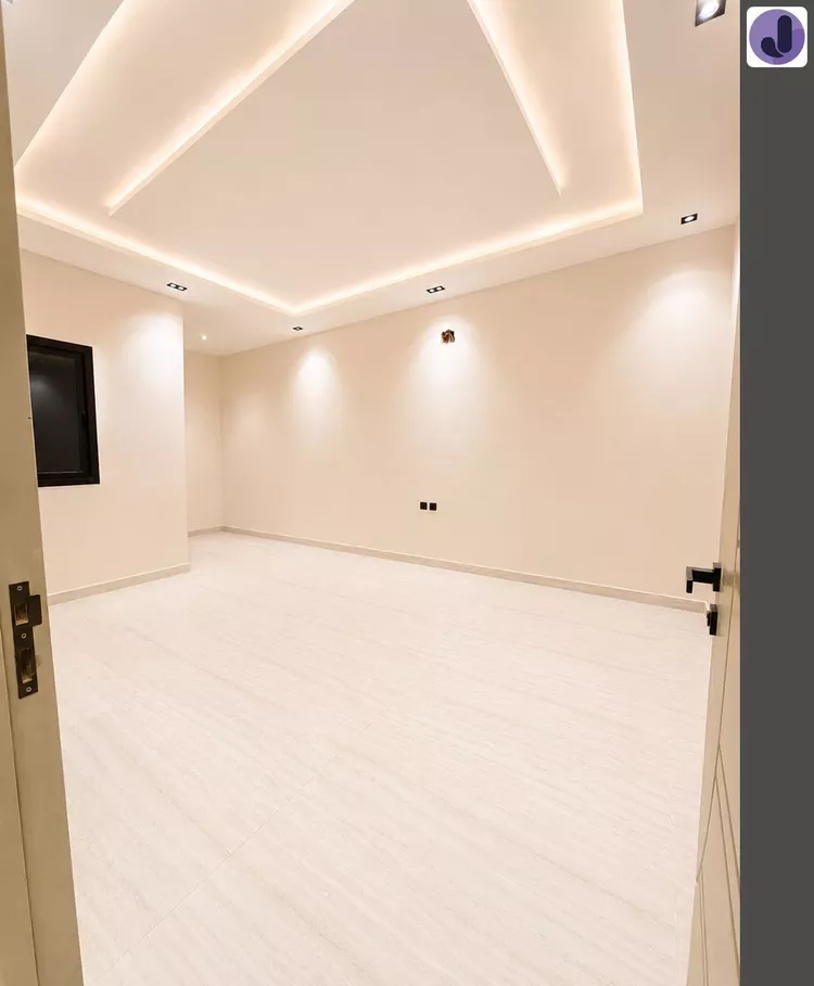 Floor for Sale in Riyadh Badr 12